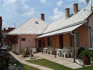 Pensjonat Pinczés Ház
